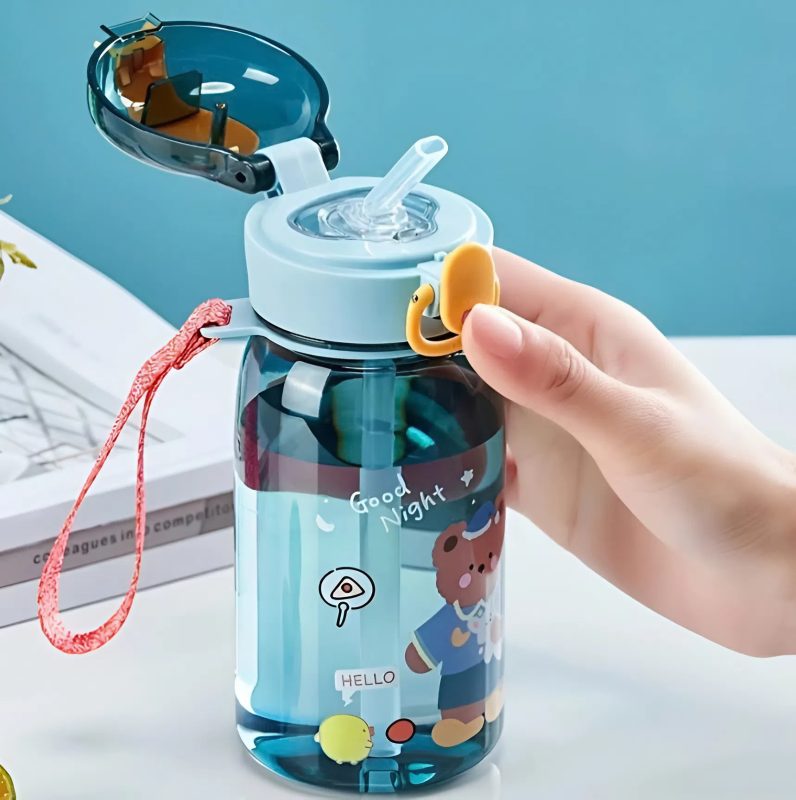 Bình nước trẻ em